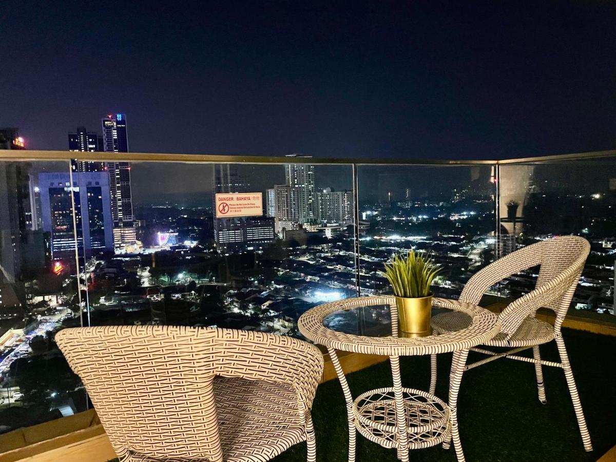Ksl Citymall 11-13pax 3b3b Privatelift-smarttv 70inch-netflix Apartment