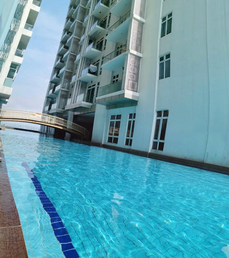 Ksl Citymall 11-13pax 3b3b Privatelift-smarttv 70inch-netflix Apartment *