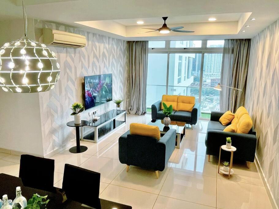 Ksl Citymall 11-13pax 3b3b Privatelift-smarttv 70inch-netflix Johor Bahru